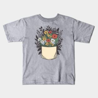 Large pocket with flowers Kids T-Shirt